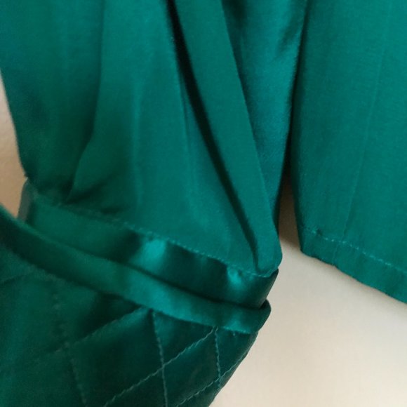 Oleg Cassini silk blouse and silk skirt - Picture 3 of 6